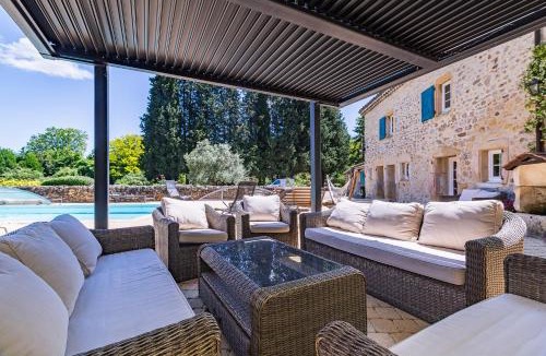 Charmes-sur-Rhone House | Magnanerie rénovée avec son parc