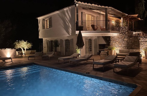 La Croix-Valmer Villa | Magnificent view of the sea and hills from this charming, tastefully decorated house!