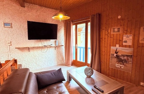 Chorges Ski Chalet | Magnificent village house in the center of Chorges.