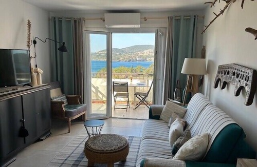 Agay Apartment | Magnifique 2 pièces climatisé avec vue mer et piscine