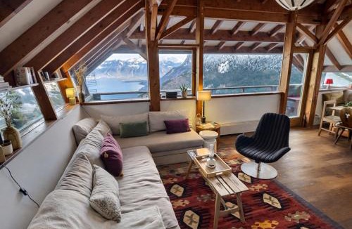 Thollon-les-Memises House | Magnifique Chalet Avec Vue Panoramique sur le Lac Léman