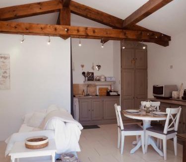 Cabasse House | Maison Clair de Lune