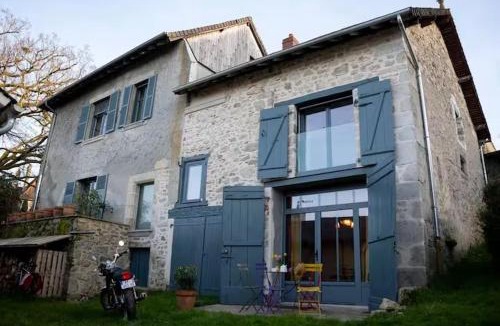 Rilhac-Lastours House | Maison d'Hôte - La Motte Bleue