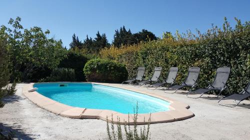 Velleron House | Maison de charme avec piscine privée à Velleron