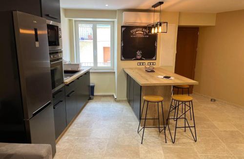 Le Luc Apartment | Maison des mûriers