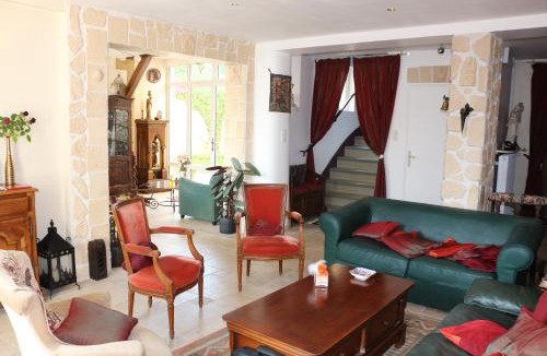 Paray-le-Monial House | Maison Saint Louis