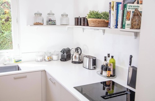 Salernes House | Maison Tulip Salernes, elegant guest house sleeps 6. Pet friendly & heated pool