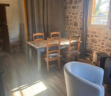 Montel-de-Gelat House | Maison typique Auvergne