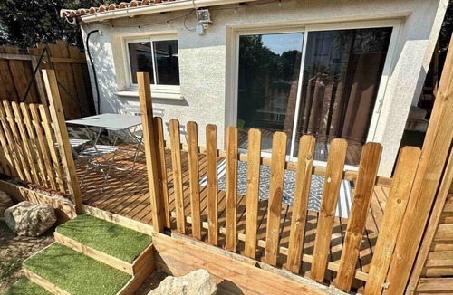 Sussargues Apartment | Maisonnette Clim Piscine Jacuzzi
