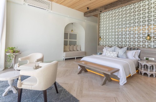 Kuda Bandos Hotel | Malahini Kuda Bandos Resort