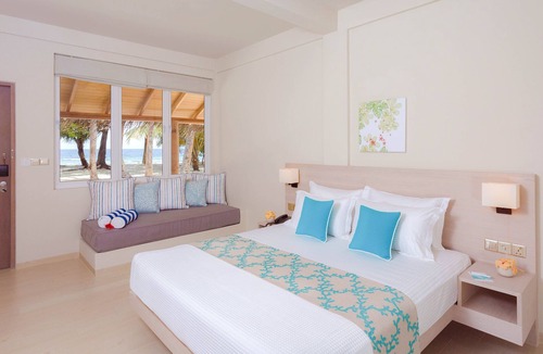 Kuda Bandos Hotel | Malahini Kuda Bandos Resort