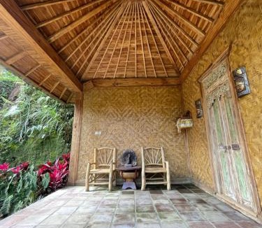 Besakih House | Manada Villa Homestay