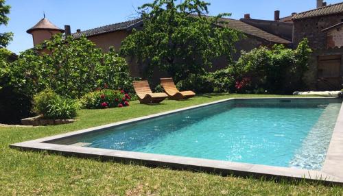 Saint-Haon-le-Chatel House | Manoir au sein du village