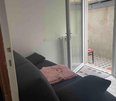 Aubusson Apartment | Manornella, beaux volumes, grand garage idéal Mas du Clos
