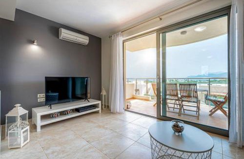 Makry Gialos Apartment | Marilia suite