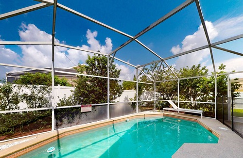 Esprit House | Marilyn House | House in Davenport with a private pool - close to Disney