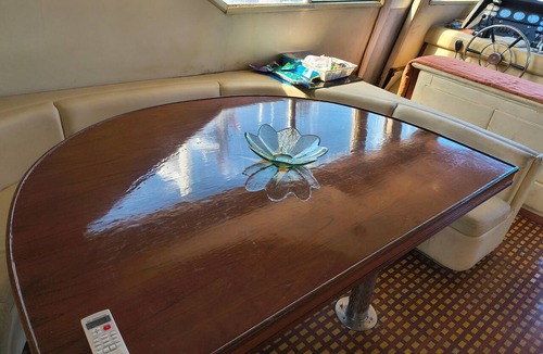 North Miami Boat Rental | Marvelous 4-bedroom boat with AC in Miami Beach