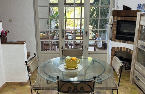Gonfaron Villa | mas Provencale in the Vineyards and Olive Field