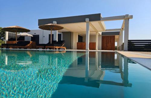 Lahania Hotel | Mat Suites