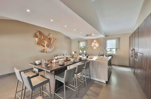 Saint-Vallier-de-Thiey House | Mediterranean villa with French Riviera views