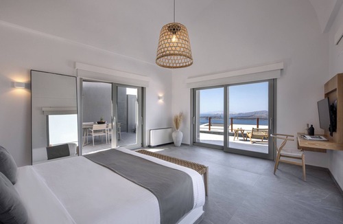 Akrotiri Hotel | Melidonia Suites