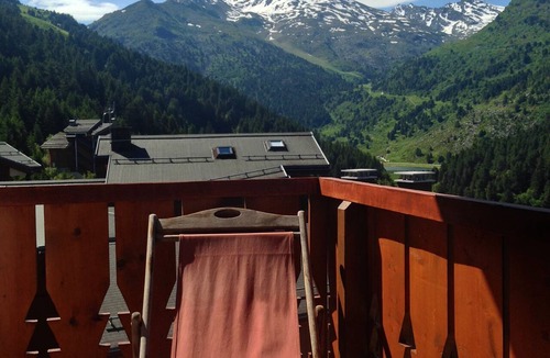 Meribel-Mottaret Apartment | Meribel,on the slopes, Beautiful and spacious apartment in a 4* residence,12per