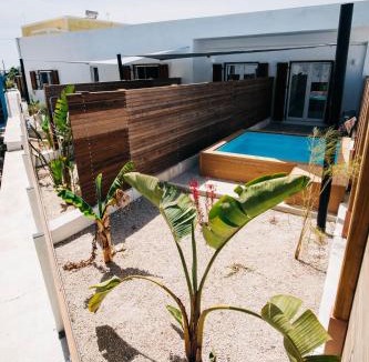 Megalochori Hotel | Mesanto Luxury Suites