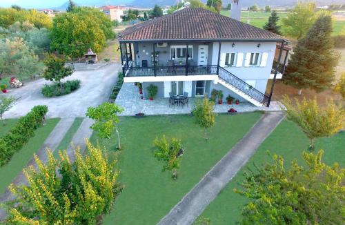 Kalambaka Apartment | Meteora countryside villa