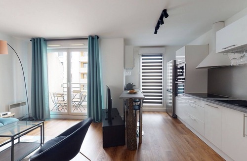 Republique - Tolstoi Apartment | Metro République Bright T2/Terrace and Garage