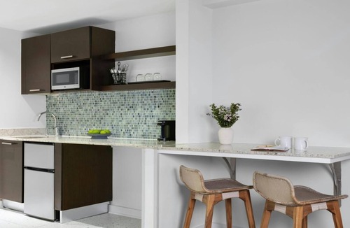 South Beach Resort | Miami Beach Studio – Walk to South Beach & Art Deco District