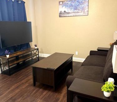 Lakeland Apartment | Miami Court Single Cottage #4