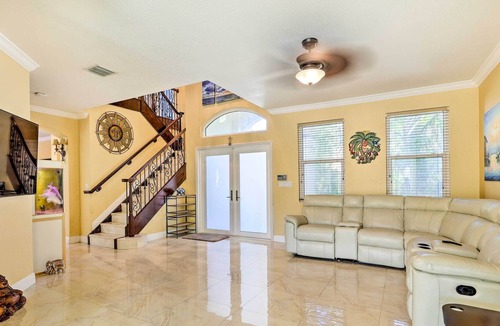Tamiami House | Miami Vacation Rental: Heated Pool & Tiki Bar