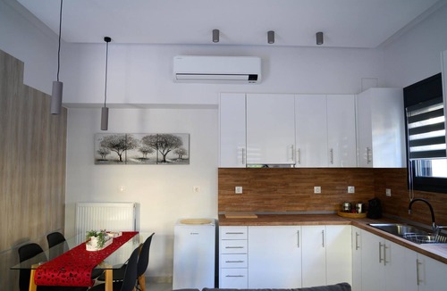 Trikala Apartment | Minimal Condo Trikala town