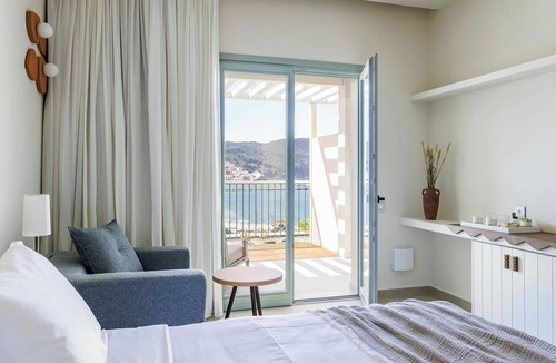 Skopelos Town Hotel | Minnŏ Boutique Hotel & Spa