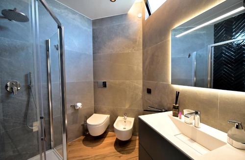 Raito Apartment | Mira Suite