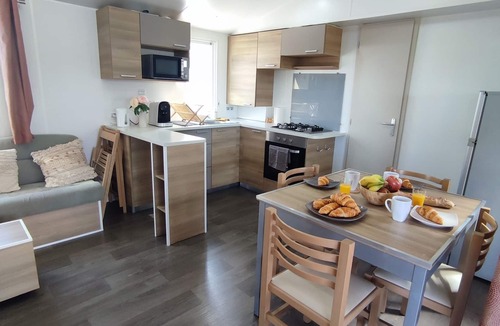 Rocbaron House | Mobil Home 40m2 Ecrin DE Verdure