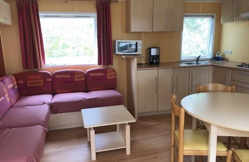 Le Castellet House | Mobile home 32 m2. Sleeps 4-6. In a secure residence