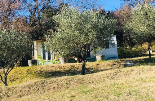 Visan House | Mobile Home 'Mobil-home Au Cœur Des Vignes' with Shared Terrace and Air Conditioning