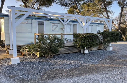 Servian House | Mobile home quiet.
