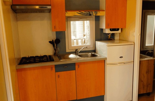 Villecroze House | Mobile home with terrace in Villecroze