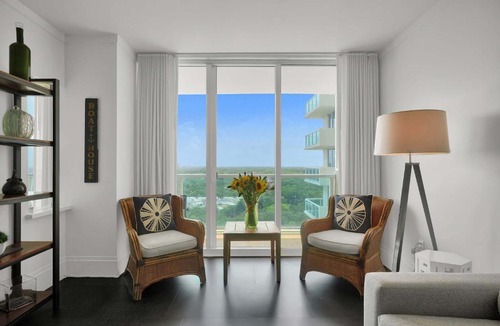 Coconut Grove Apartment | Modern 1BR at Arya Bay Views with Balcony and Pool