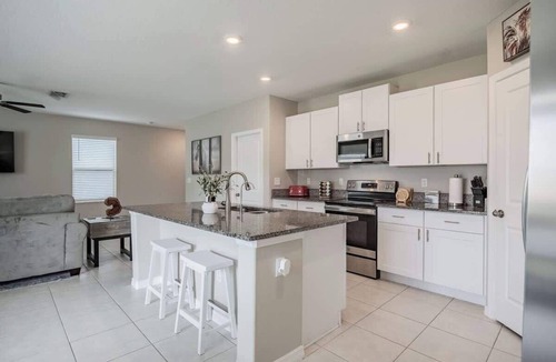 Fussels Corner House | Modern 4BR Family & Group Retreat Work-Friendly