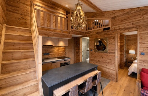 Crest-Voland Ski Chalet | Modern chalet for 4 pers with parking and Wifi in Crest-Voland