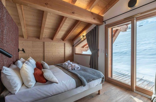 Combloux Ski Chalet | Modern chalet in Combloux with pool and wellness area