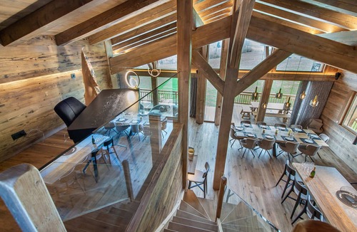 Combloux Ski Chalet | Modern chalet with indoor pool and hammam