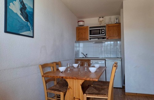 Montgellafrey Apartment | Modern 2-bedroom apartment at the foot of the slopes in St-François-Longchamp