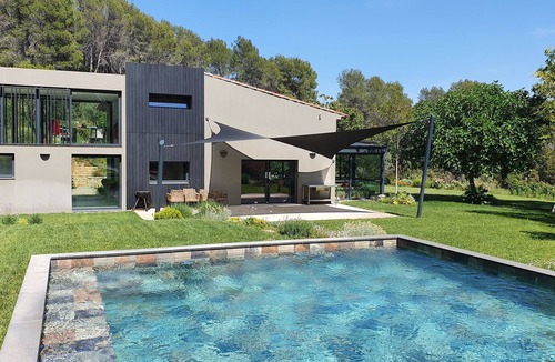 Trans-en-Provence House | Modern villa with swimming pool, in the middle of a superb wooded park!