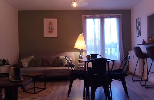 Chateauroux Apartment | Moderne Lemoine Idéal Voyages D'affaires