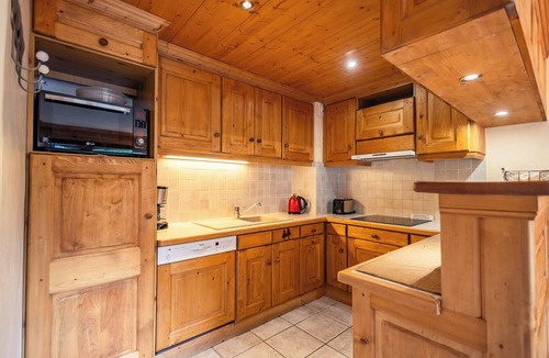 Meribel-Mottaret Apartment | Mont Vallon #35 - 10 guests - Ski in - Ski out
