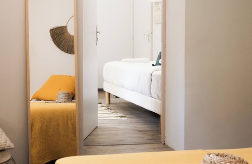 Meounes-les-Montrieux Hotel | Montrieux le Hameau